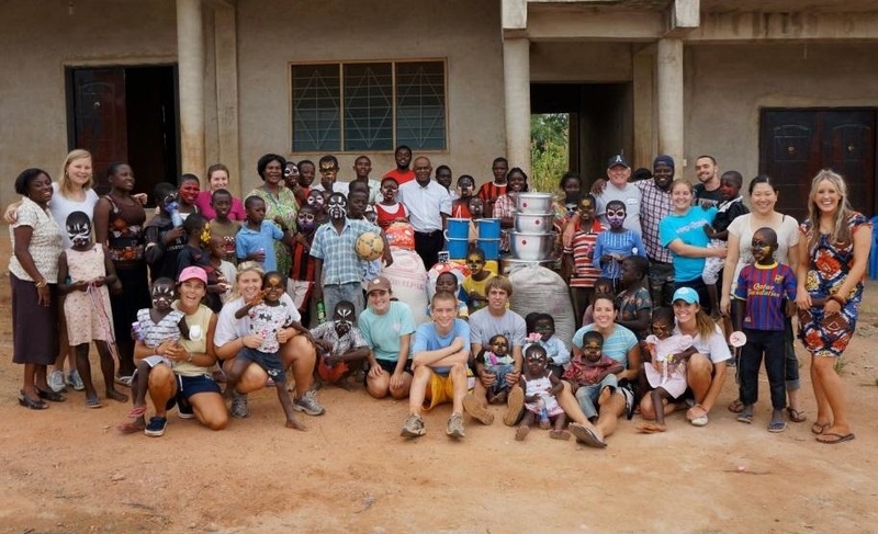 Volunteer in Ghana with Love Volunteers